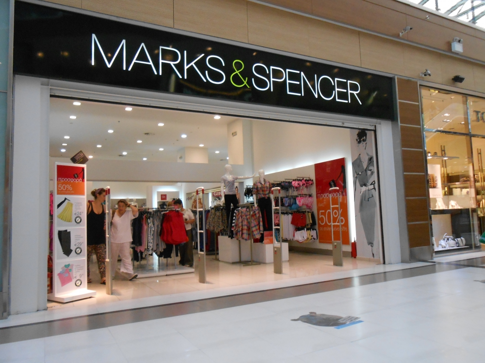 Shields up US retailers. Scattered Spider threat actors can target them