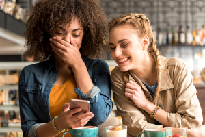 How to Avoid Oversharing on Social Media