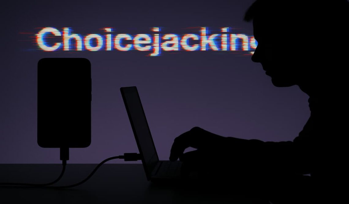 New Choicejacking Attack Steals Data from Phones via Public Chargers